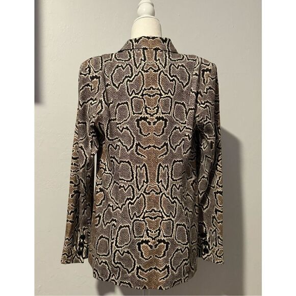 Cabi Python blazer jacket button front 8 - Picture 7 of 9